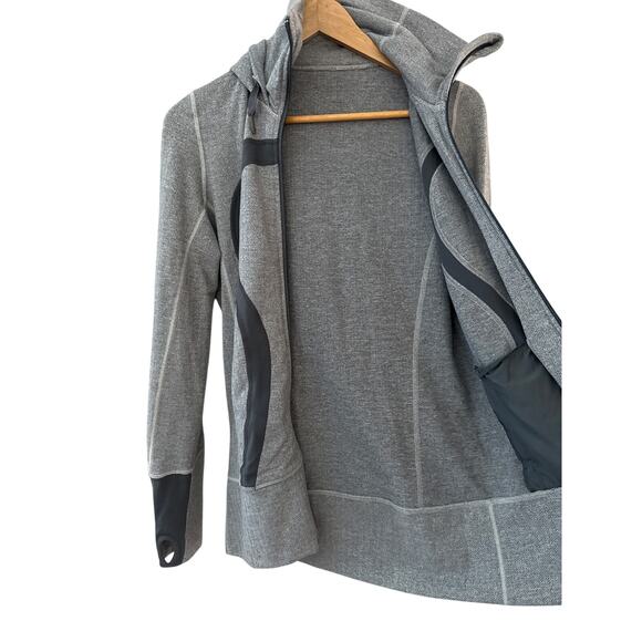 Lululemon Brushed Stride Jacket Ghost Heathered Coal Herringbone / Coal Size 6 - Picture 7 of 11